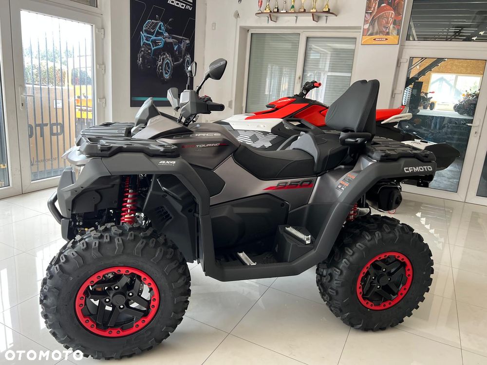 CFMoto CForce - 10