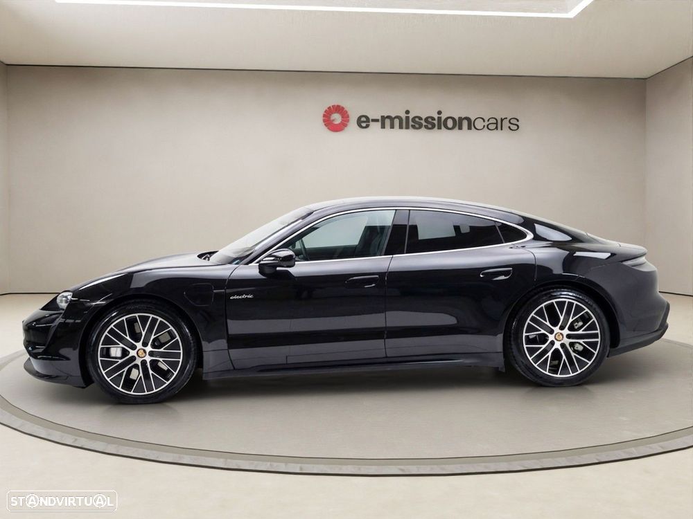 Porsche Taycan Turbo - 3