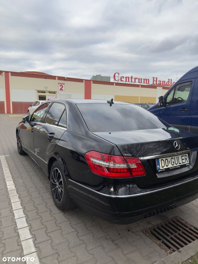 Mercedes-Benz Klasa E 200 CDI DPF BlueEFFICIENCY 7G-TRONIC Elegance - 6