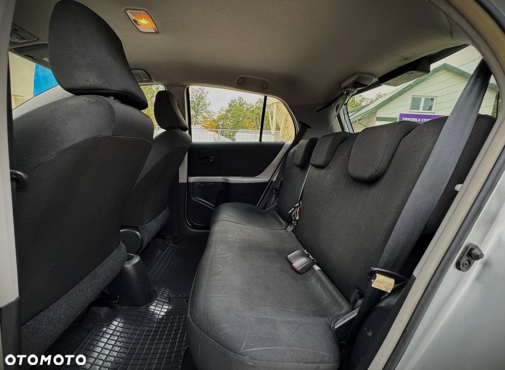 Toyota Yaris 1.33 Luna - 8