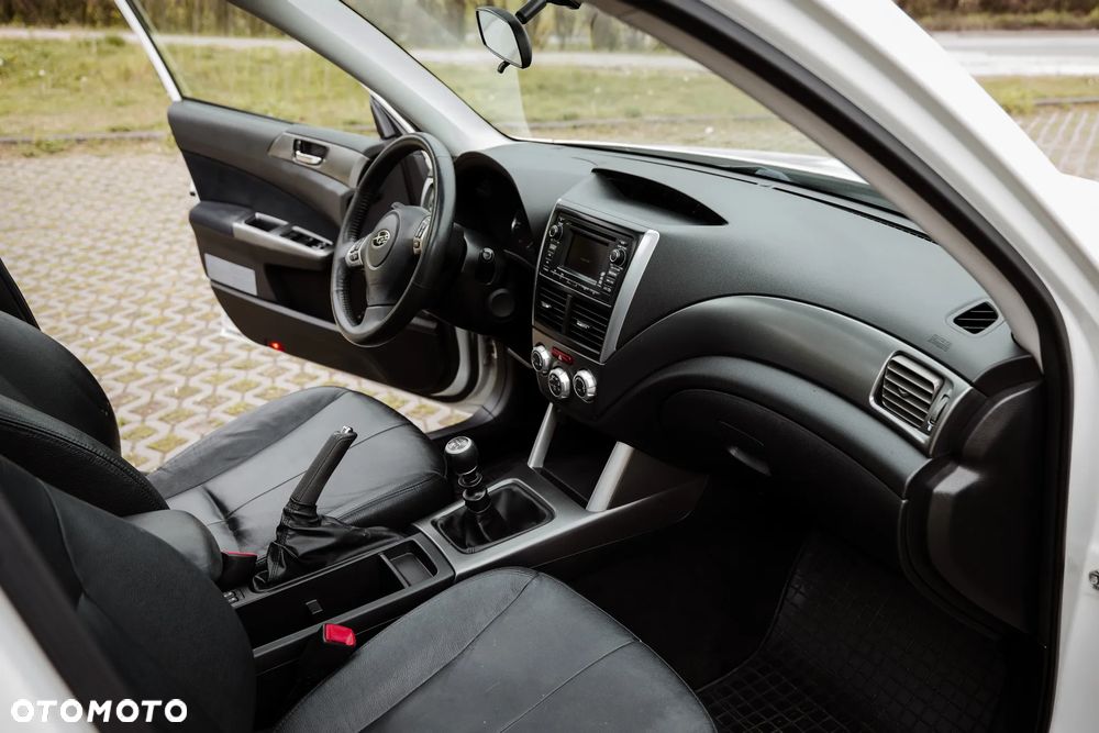 Subaru Forester 2.0D XE 000 - 26