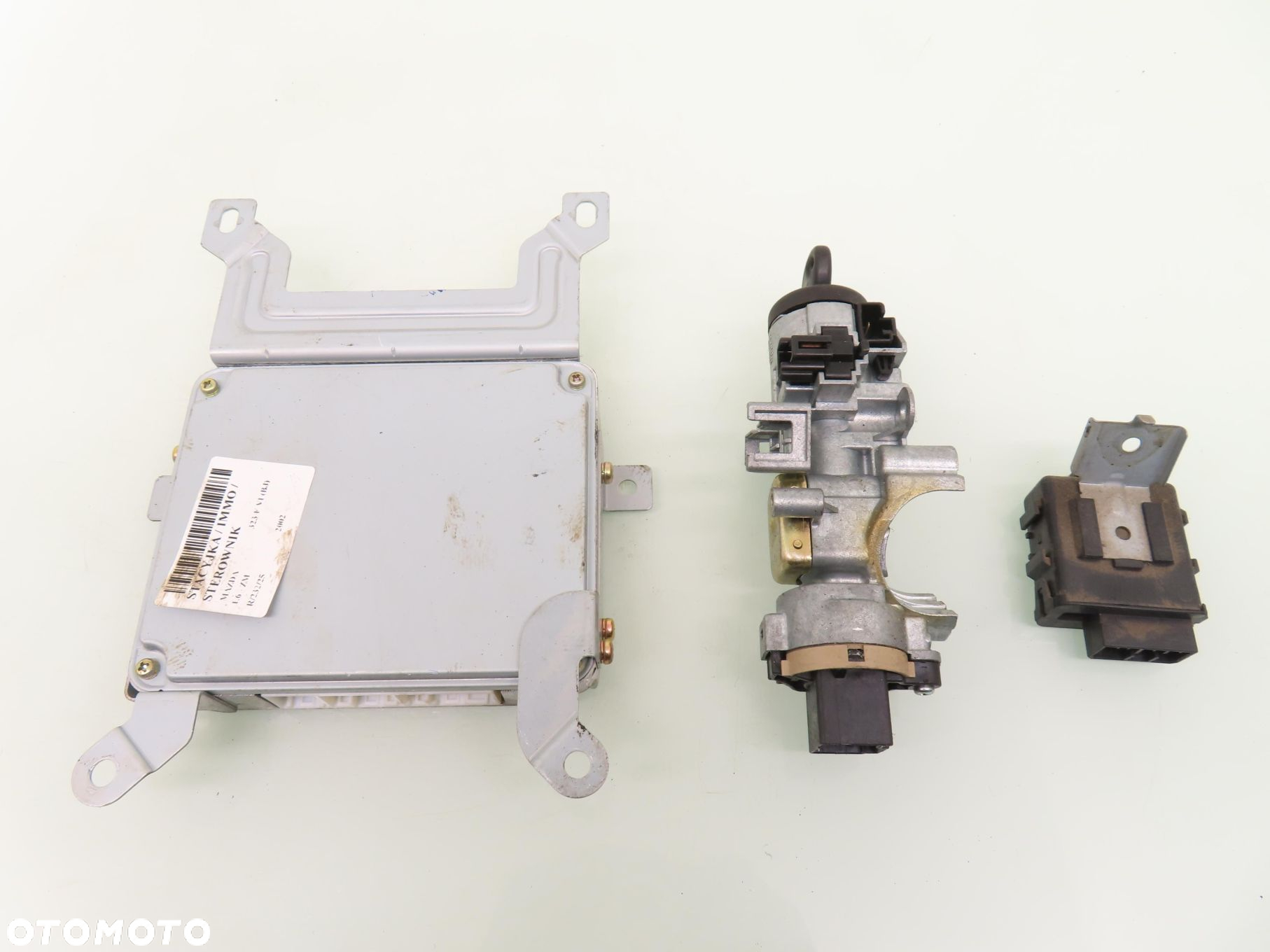 STACYJKA STEROWNIK MAZDA 323 F VI BJ 1.6 2797001342 ZM3918881C - 2