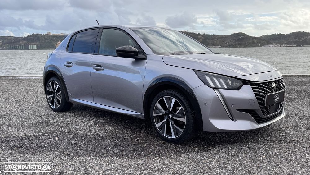 Peugeot 208 1.2 PureTech GT EAT8 - 31