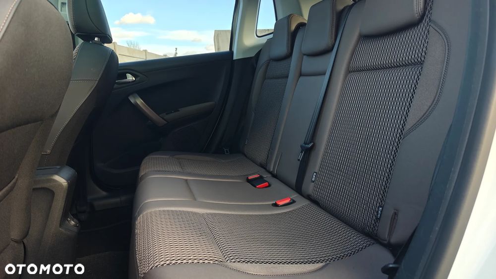 Peugeot 2008 82 e-VTI ETG5 Allure - 24