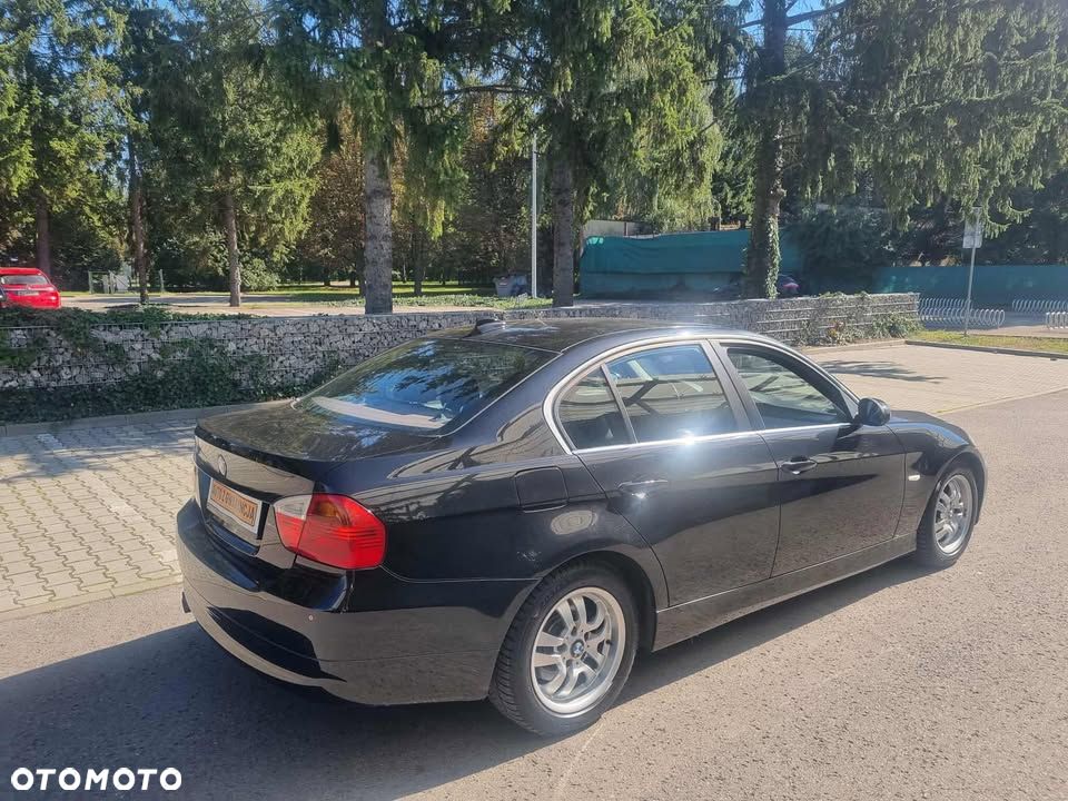 BMW Seria 3 325i - 8