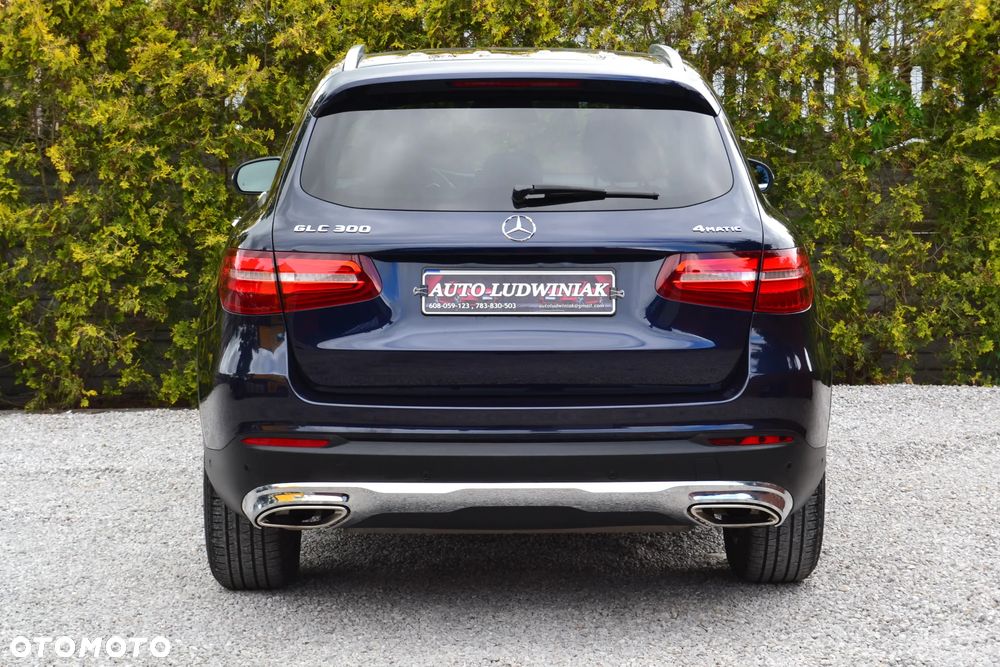 Mercedes-Benz GLC 300 4Matic 9G-TRONIC Exclusive - 19