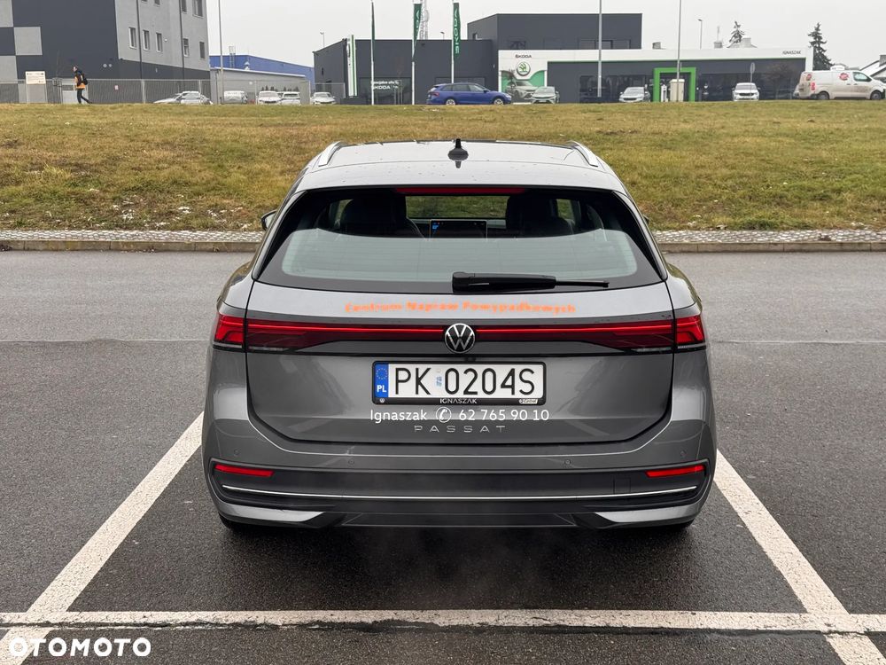 Volkswagen Passat Variant 2.0 TDI SCR Business DSG - 4