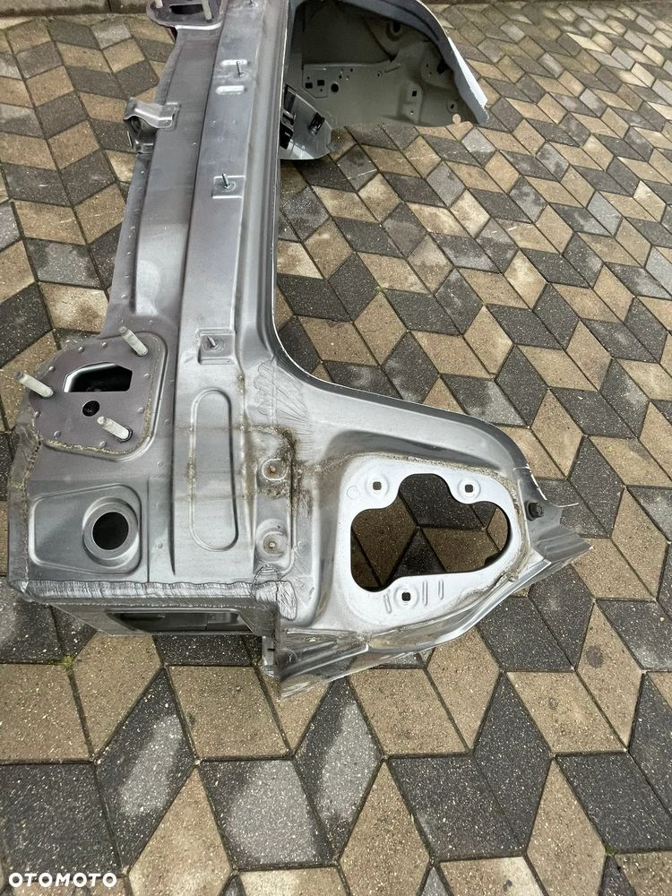 Bmw E87 Pas tył - 4