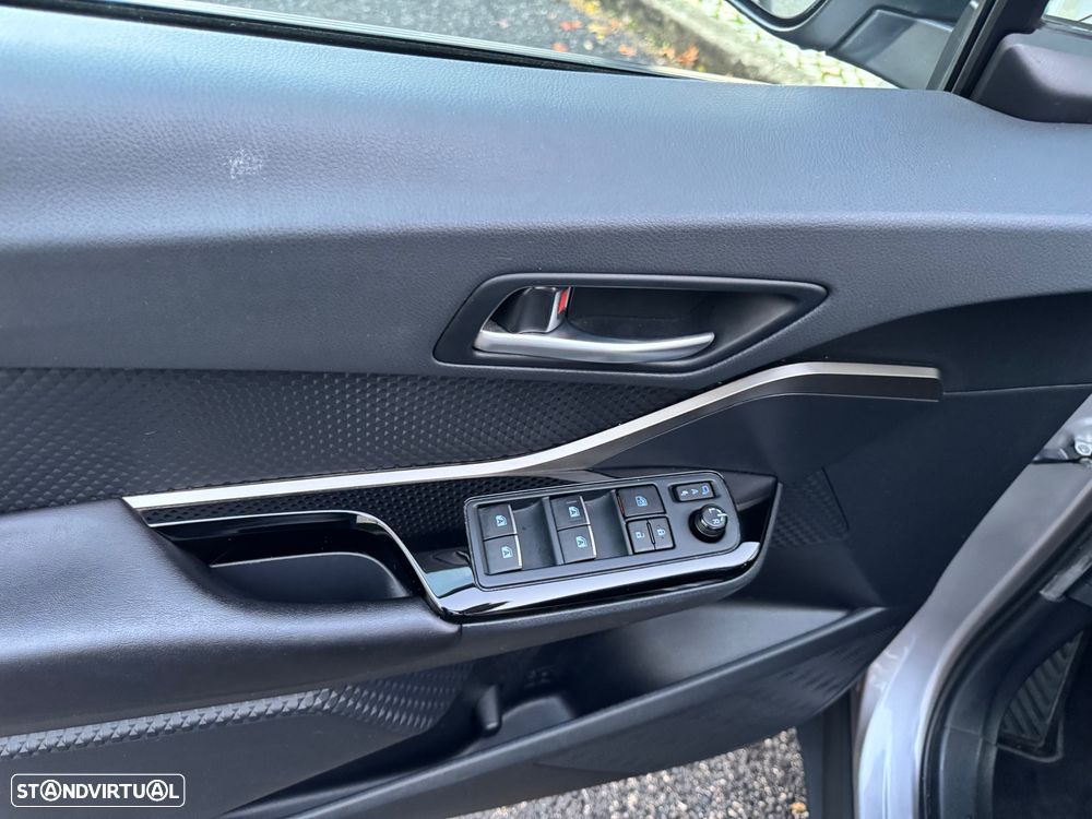Toyota C-HR 1.8 HSD Lounge - 18