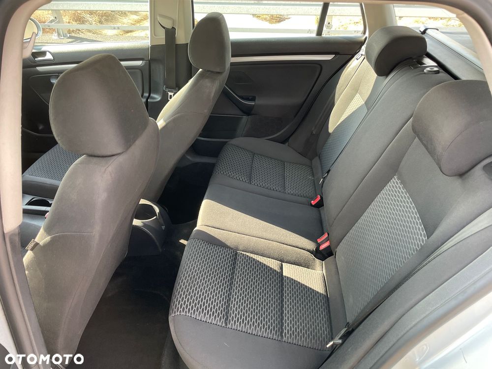 Volkswagen Golf 1.6 TDI Comfortline - 7