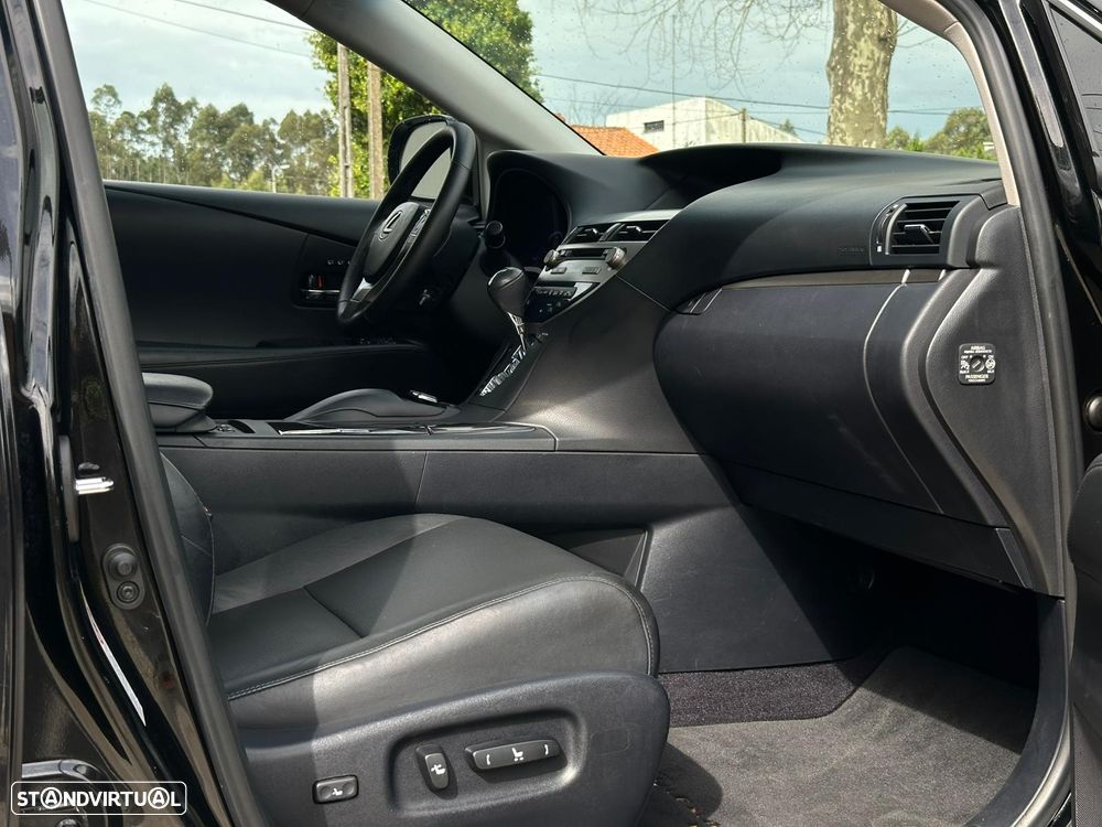 Lexus RX 450h Standard - 36