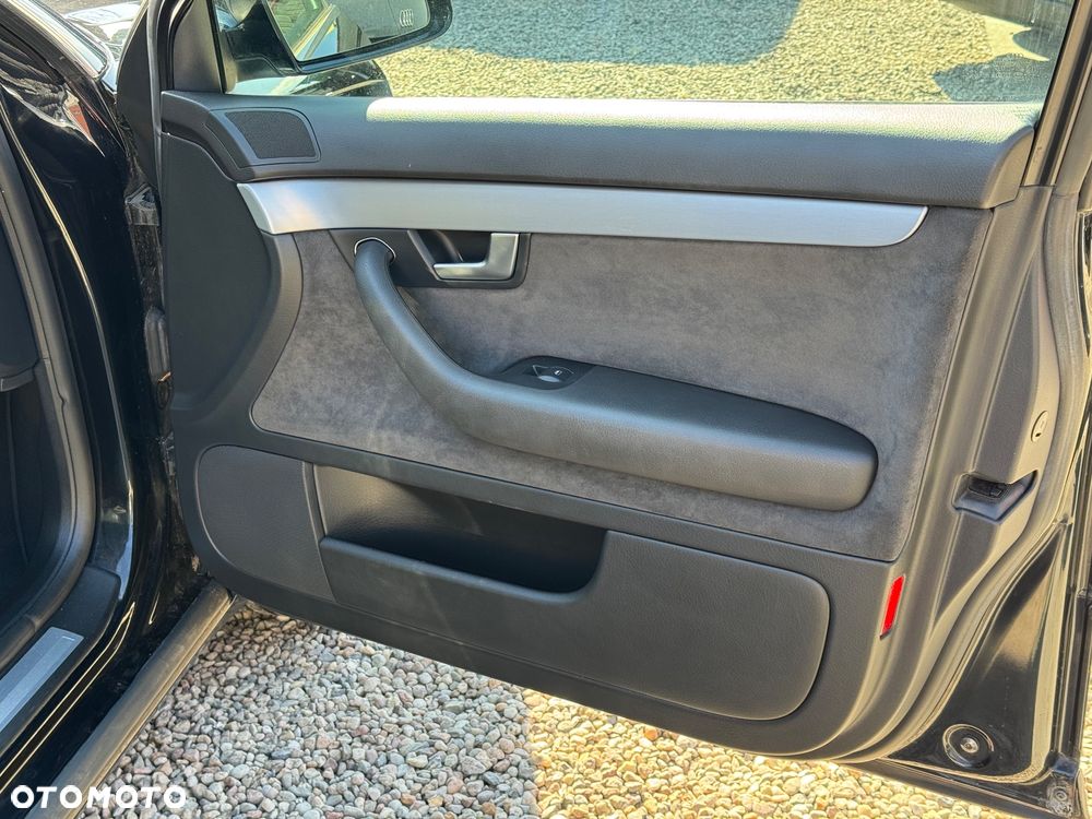 Audi A4 Avant 2.0 TDI DPF multitronic - 28