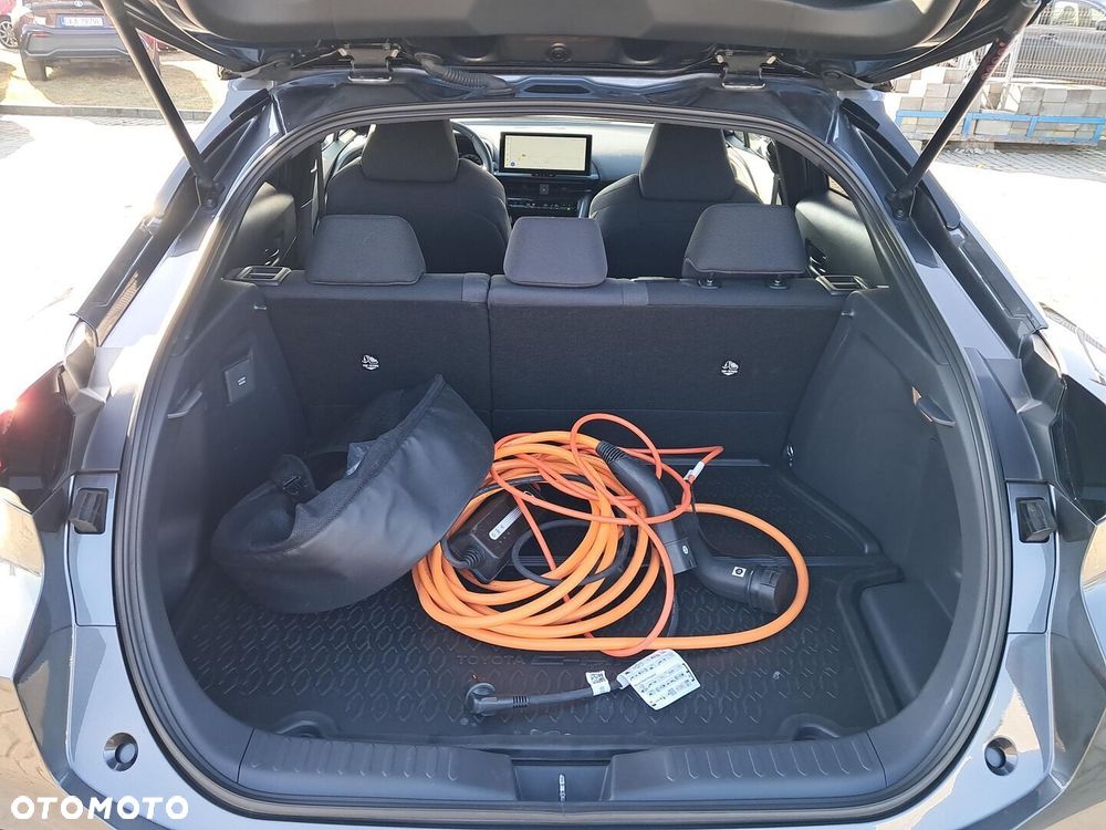 Toyota C-HR - 18