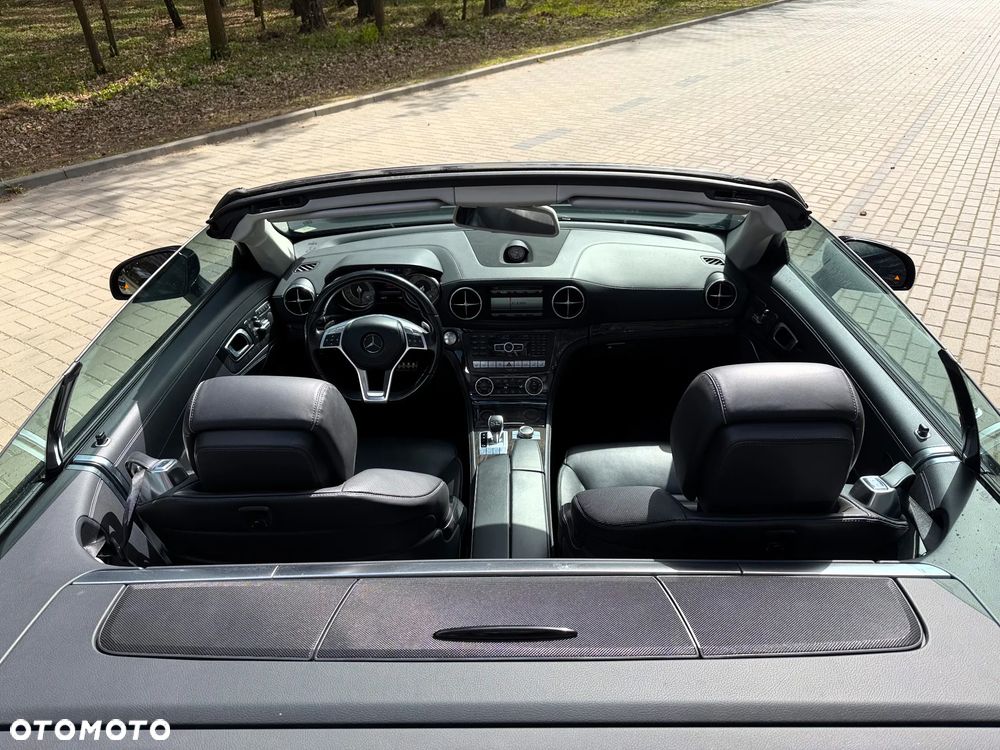 Mercedes-Benz SL - 12