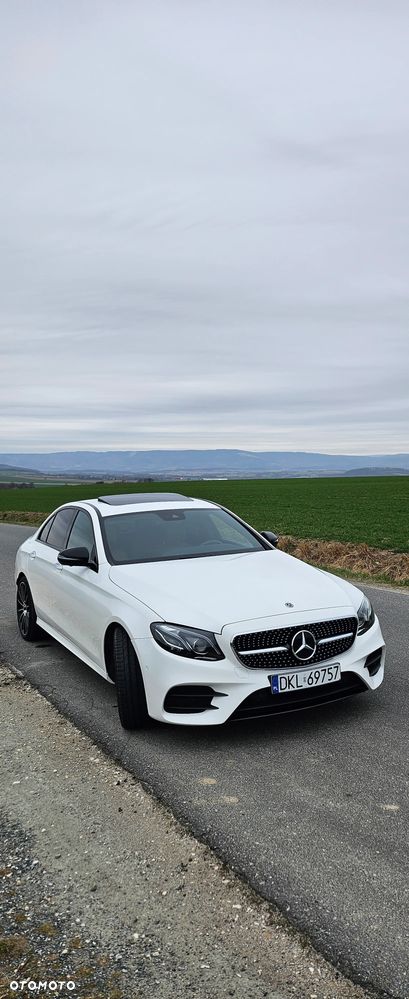 Mercedes-Benz Klasa E 220 d 4Matic 9G-TRONIC AMG Line - 9