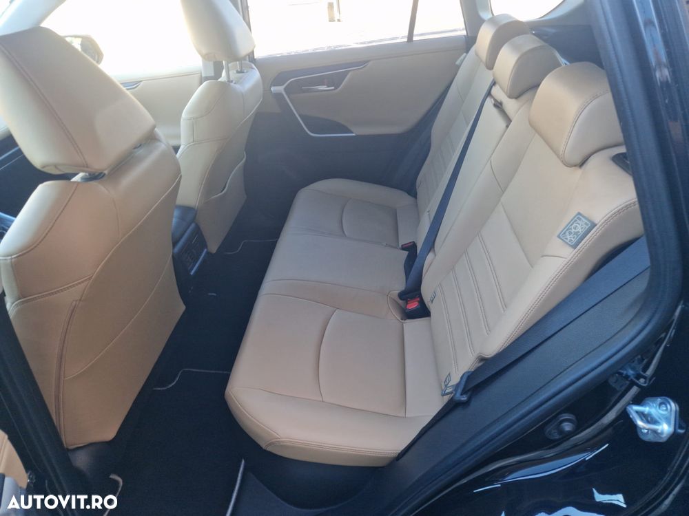 Toyota RAV4 2.5 VVT-iE 4x4 Luxury - 24