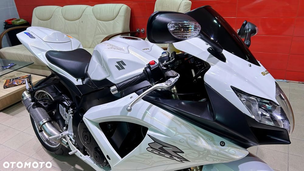 Suzuki GSX-R - 11