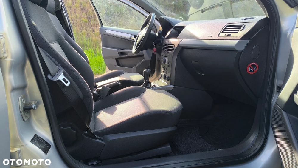 Opel Astra 1.6 Enjoy - 20