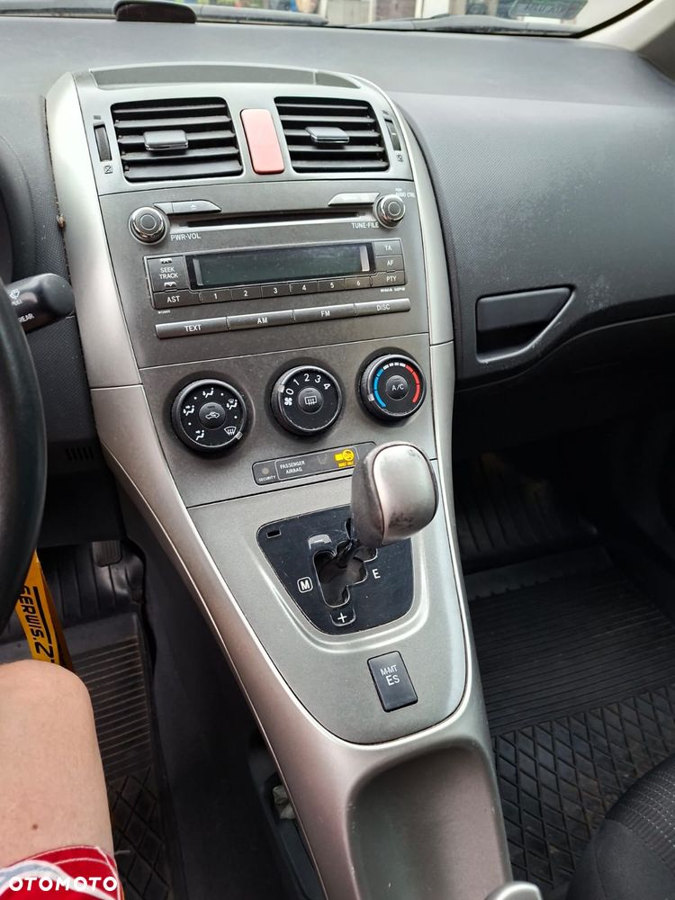Toyota Auris 1.6 VVT-i Luna MM - 9