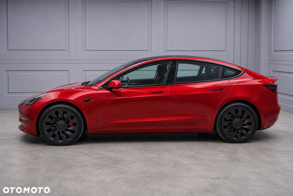 Tesla Model 3 - 3