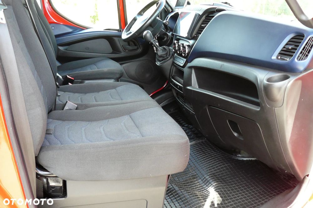 Iveco DAILY 3,0 12 EURO PALET. 52 TYS KM PRZEBIEG!!! - 21