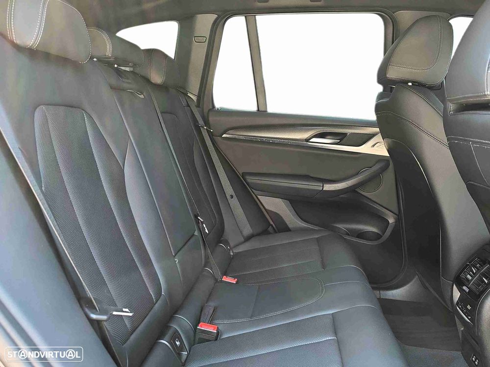 BMW X3 - 16