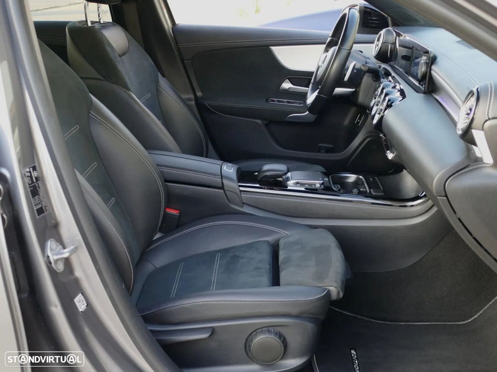 Mercedes-Benz A 250 Limousine e AMG Line - 29