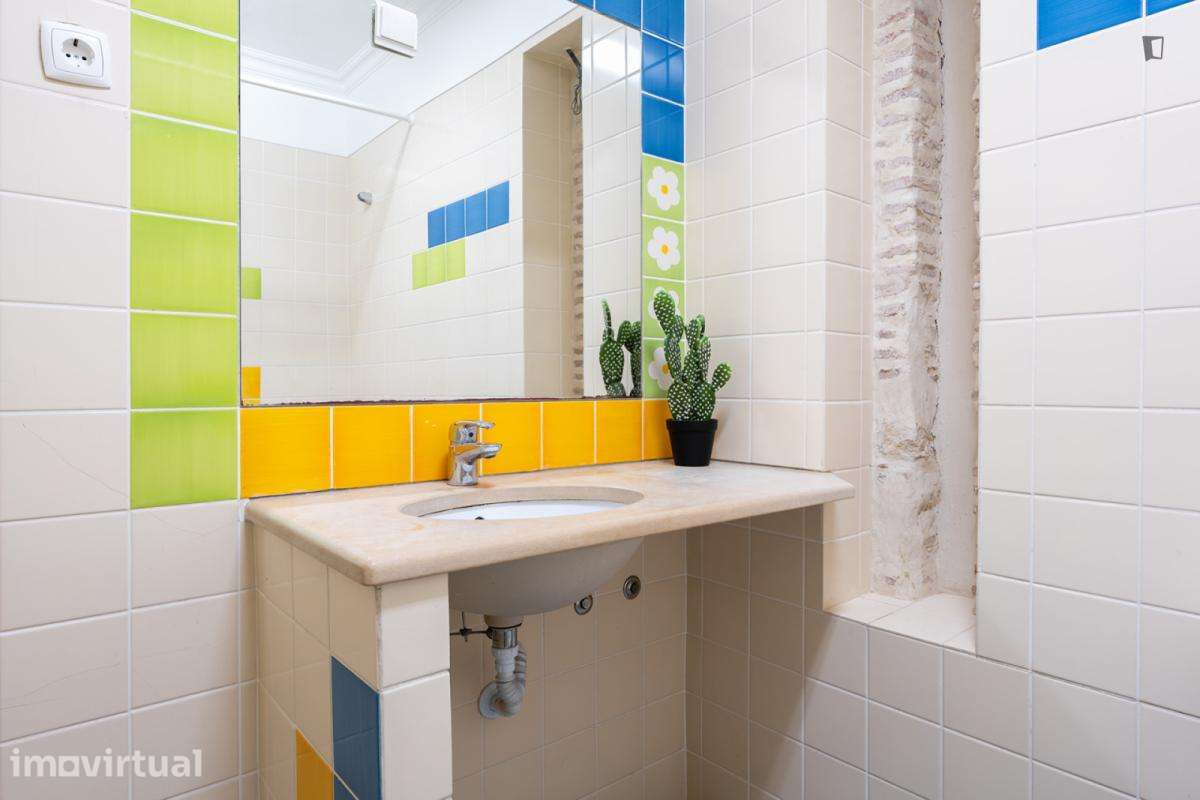 Quarto - localizado em Alcântara Lisbon - Grande imagem: 5/24