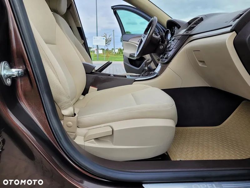 Opel Insignia - 39