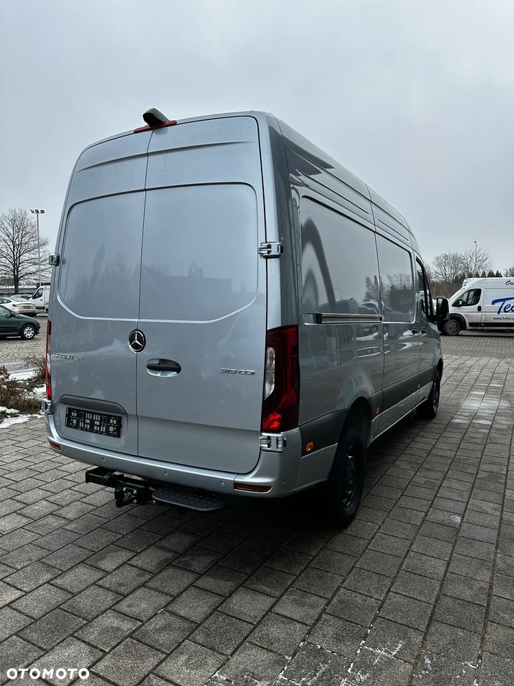 Mercedes-Benz Sprinter 319 CDI Furgon SELECT - 3