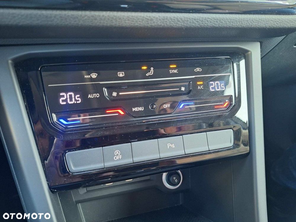 Volkswagen Touran - 17