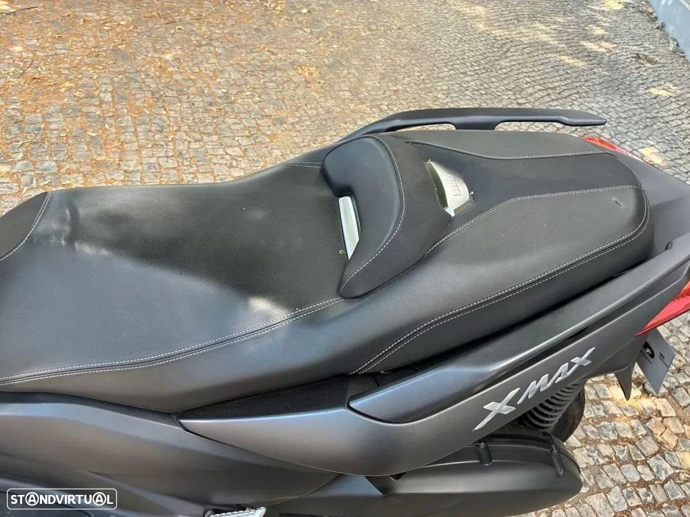 Yamaha X-Max - 3