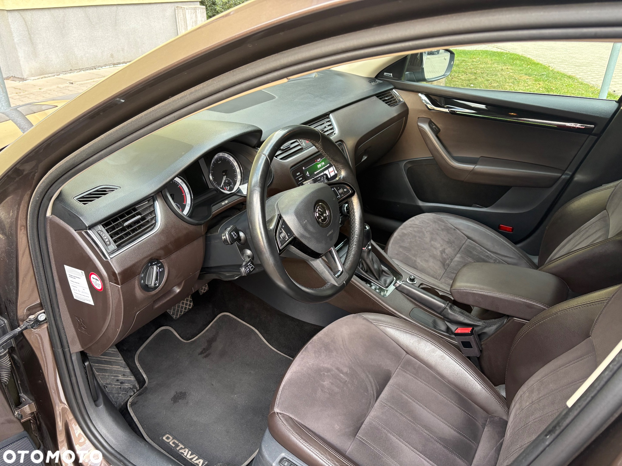 Skoda Octavia 2.0 TSI L&K DSG - 10