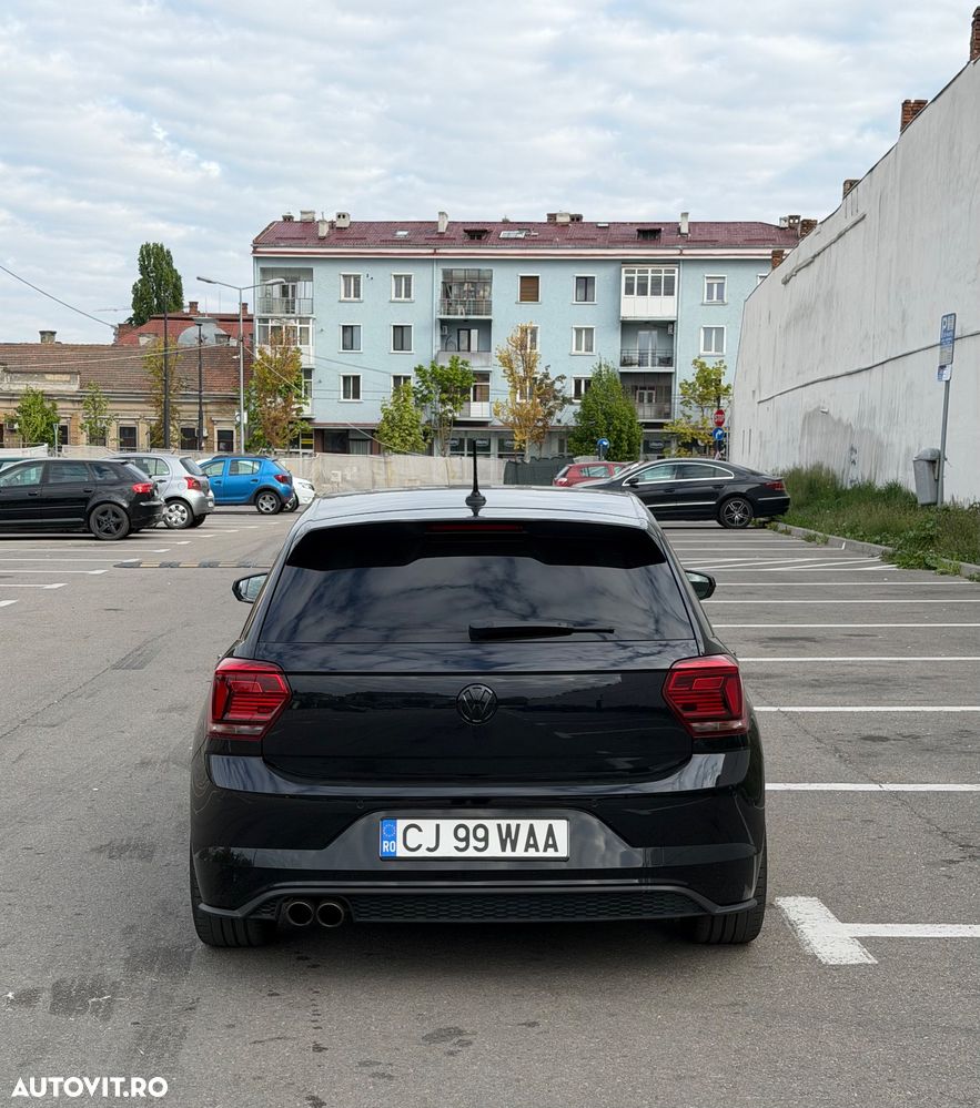 Volkswagen Polo 2.0 TSI DSG GTI - 3