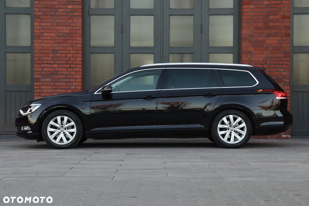 Volkswagen Passat 2.0 TDI SCR DSG Comfortline - 4