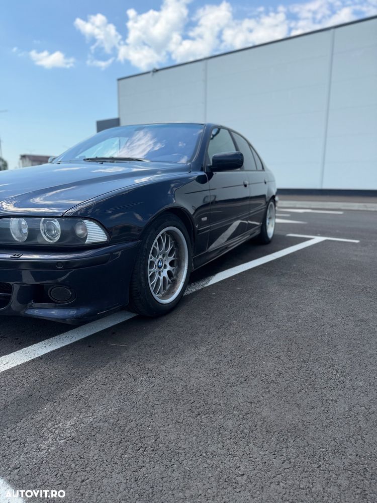 BMW Seria 5 530dA - 6