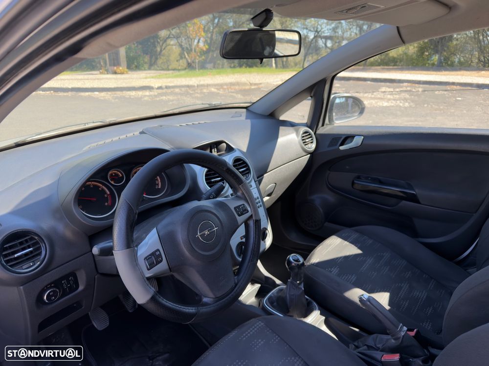 Opel Corsa 1.3 CDTi City - 11
