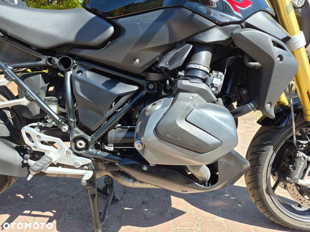 BMW R - 12