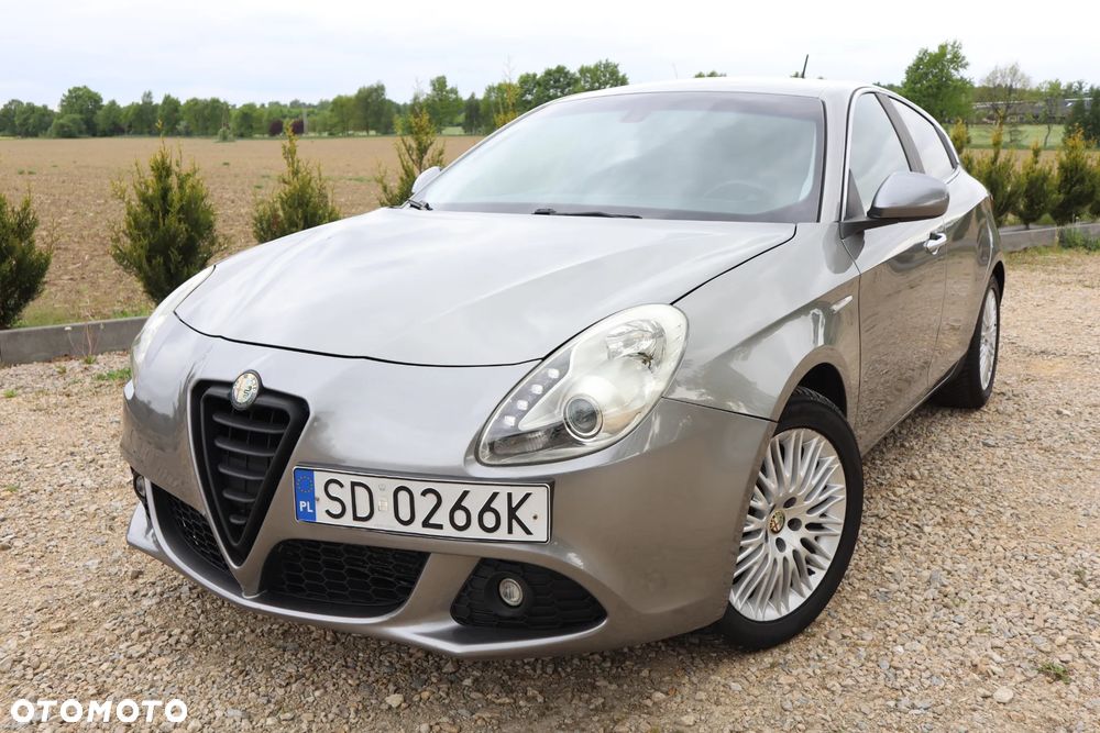 Alfa Romeo Giulietta 1.6 JTDM Distinctive - 1