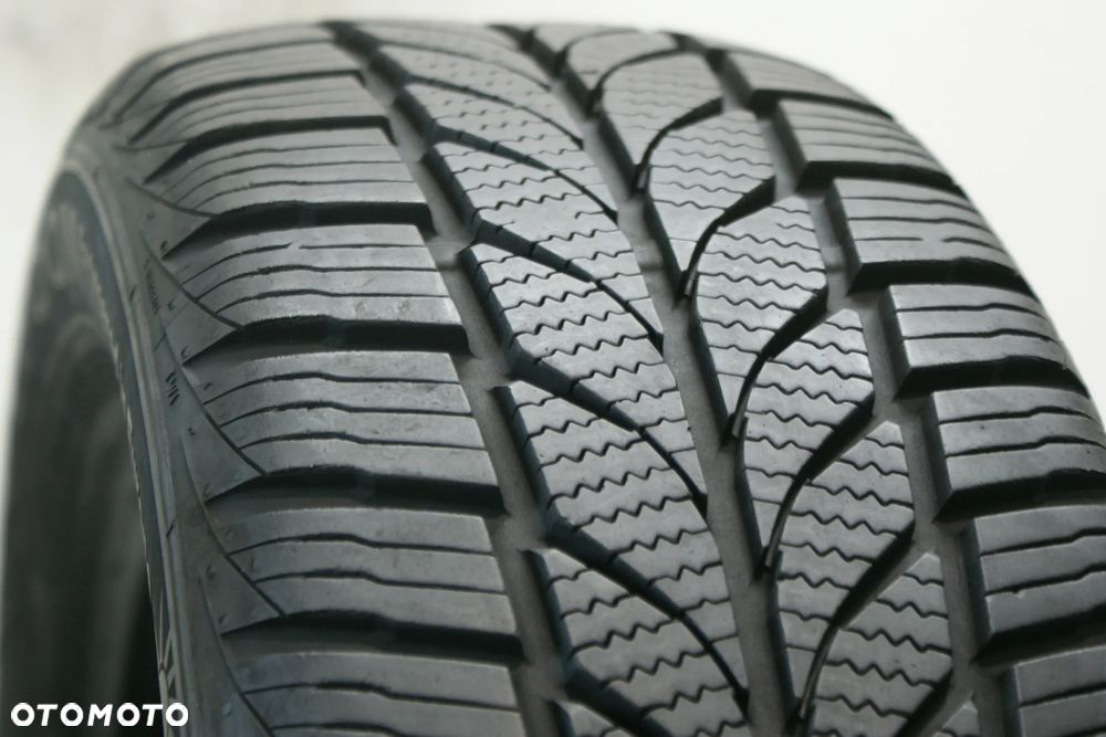 195/60R15 TYFOON 4-SEASON , 7,5mm A9711 - 2