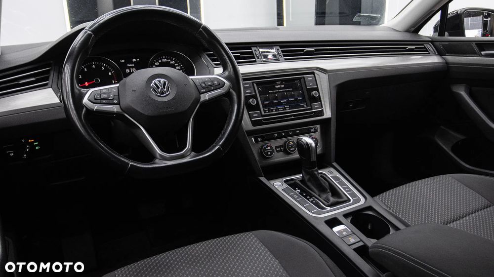 Volkswagen Passat 1.5 TSI EVO Essence DSG - 8