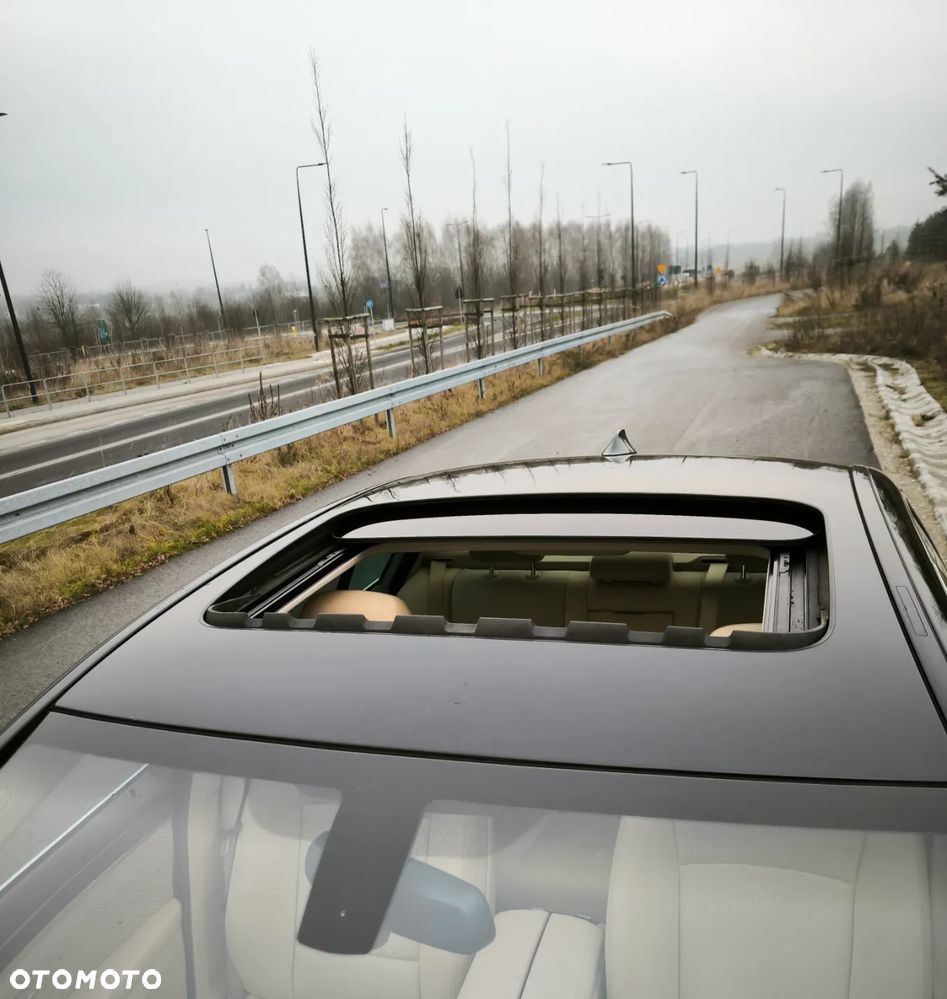 BMW Seria 5 518d - 19