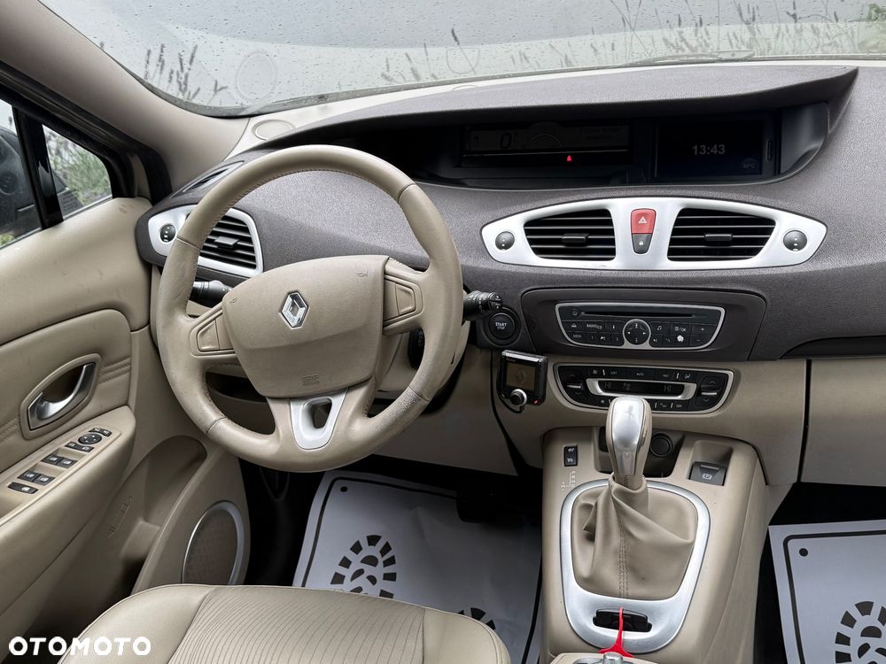 Renault Grand Scenic Gr 2.0 dCi Privilege - 16