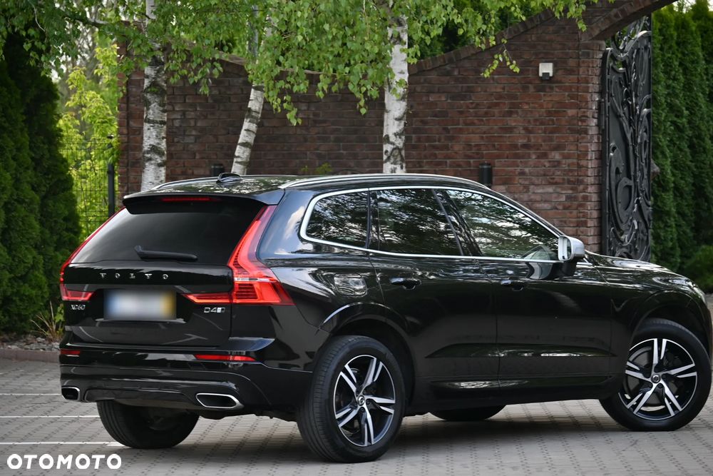 Volvo XC 60 D5 SCR AWD R-Design - 17