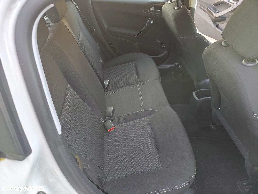 Peugeot 208 PureTech 82 Active - 17