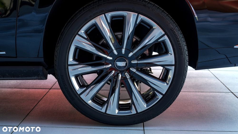 Cadillac Escalade - 17