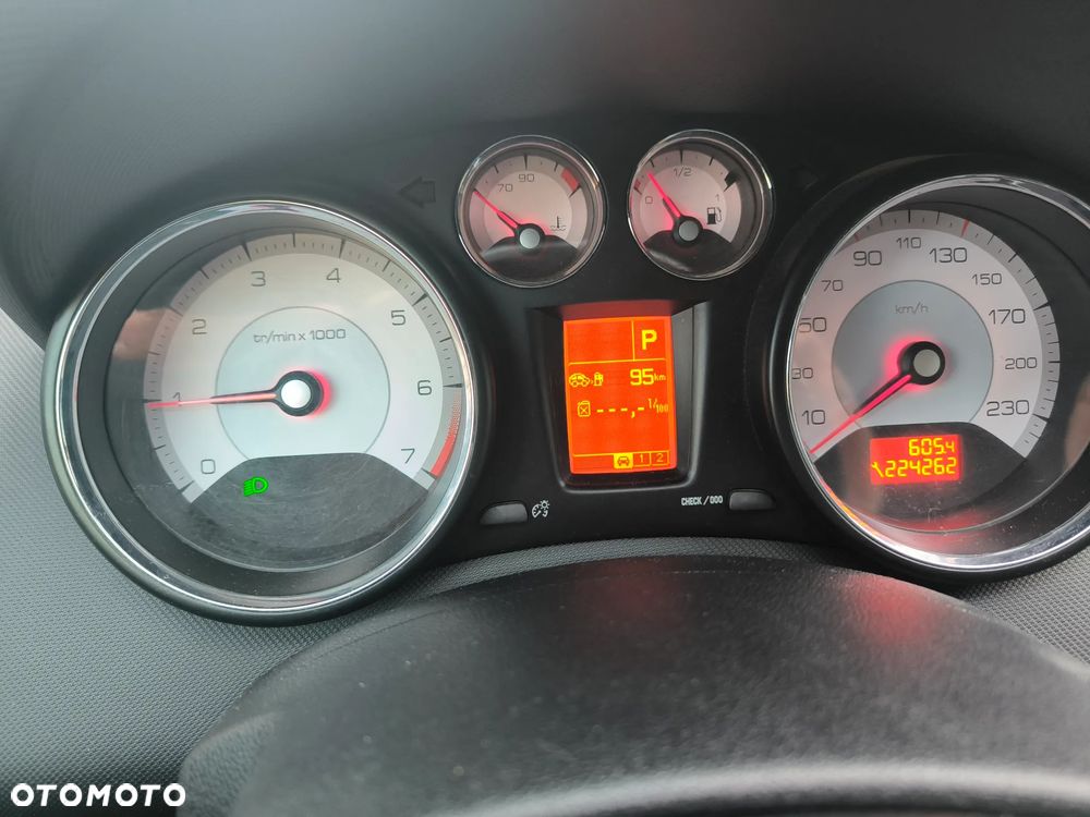 Peugeot 308 1.6 Premium - 9