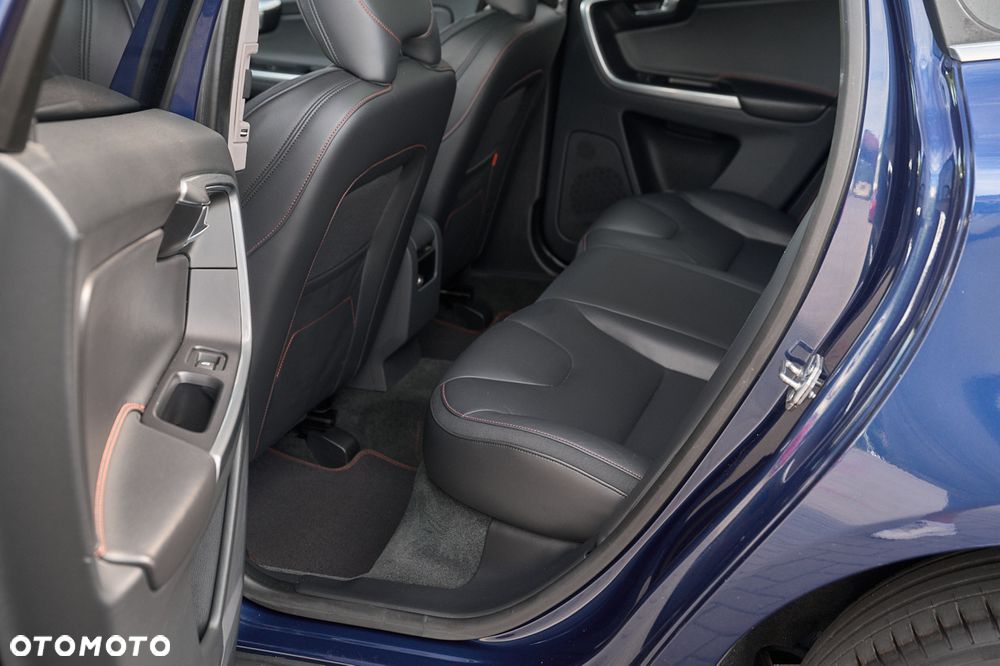 Volvo XC 60 D4 Geartronic Ocean Race - 21