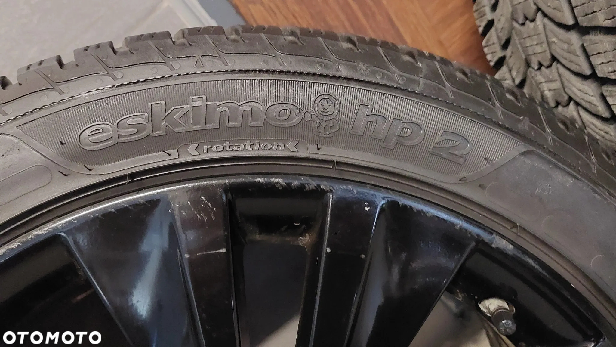 ALUFELGI ALUMINIOWE SKODA 225/45 R17 SAVA ESKIMO HP2 OPONY ZIMOWE FELGA ORYGINAŁ BIEŻNIK OPON 2 x po 7mm 2 x po 4mm - 6