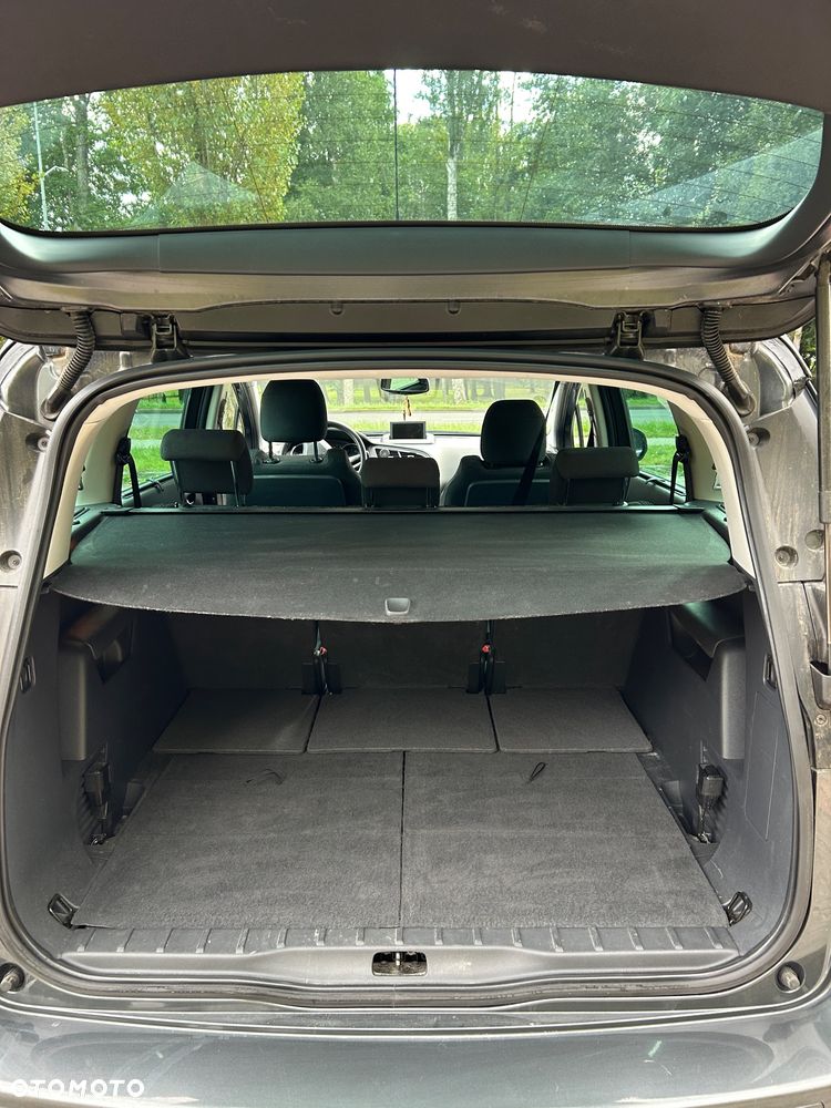 Peugeot 5008 1.6 BlueHDi Style 7os - 7